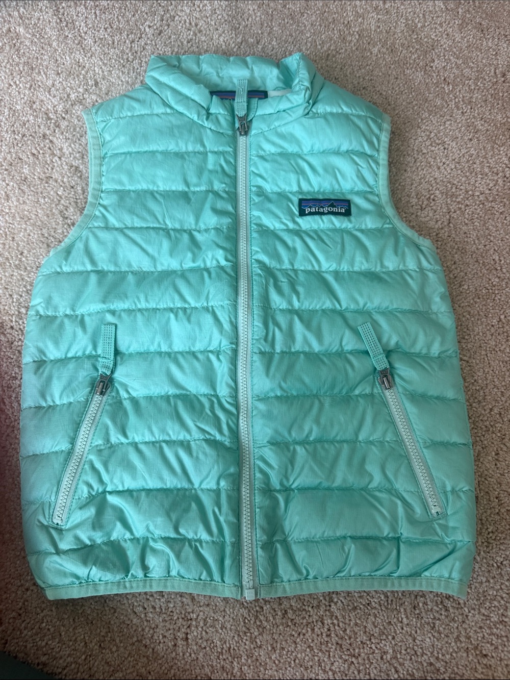 Patagonia Girls' Mint Green Quilted Puffer Vest